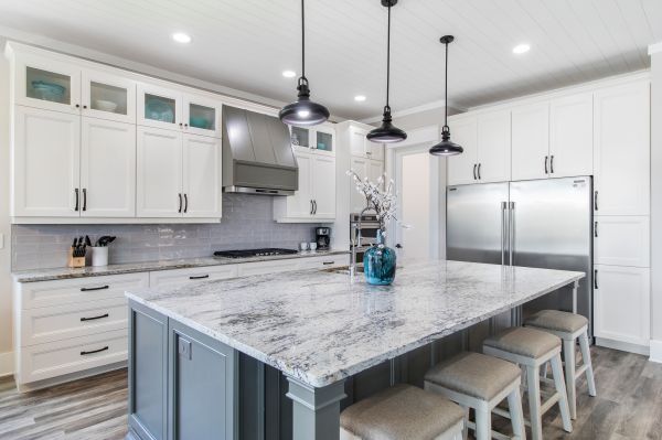 Modern Kitchen Remodeling in Palm Springs